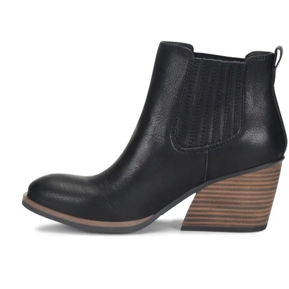 Black leather booties - by Korks - Picture 3 of 5